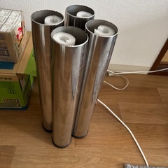 施術ベッドの画像