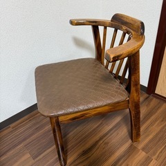 ダイニングチェアの画像