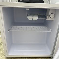 リユースのサカイ東金店 ELSONIC 冷蔵庫 19年製 46L ※中に割れあり TJ14755 の画像