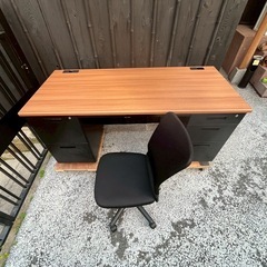 ニトリ　両袖机の画像