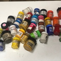 ポスターカラー　アクリル絵の具などまとめての画像