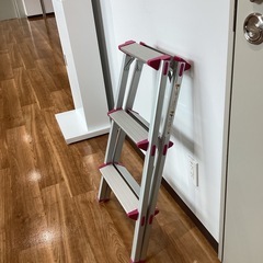 折りたたみ脚立【町田市再生家具】　251752の画像