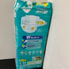 未開封パンパース　テープＬ54枚入り1袋の画像
