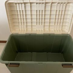 大容量(120L)のベランダボックス差し上げます【小伝馬町まで取りに来ていただける方限定】の画像