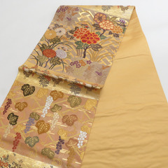 袋帯 西陣織 王朝華 引き箔 正絹 金糸 季節の花々文様 金色ｘ多色 ゴールド系 六通柄 フォーマル 未仕立て 礼装 長さ450cm【中古】 【キモノオフ野々市若松店】の画像