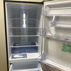  美品 三菱電機 MITSUBISHI 冷蔵庫 300L 3ドア MR-CX30BKE-BR 2020年製 中古 動作品 ノンフロン 右開き 生活家電 ファミリー向け ダークブラウン  取説 保証書 コジマ長期保証付　【糸島市内 送料無料】88261-1-030の画像