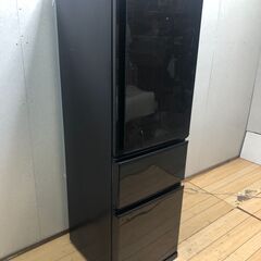  美品 三菱電機 MITSUBISHI 冷蔵庫 300L 3ドア MR-CX30BKE-BR 2020年製 中古 動作品 ノンフロン 右開き 生活家電 ファミリー向け ダークブラウン  取説 保証書 コジマ長期保証付　【糸島市内 送料無料】88261-1-030の画像