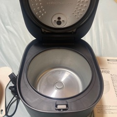 ⭐︎2025年式YAMAZEN5.5合炊飯器⭐︎の画像