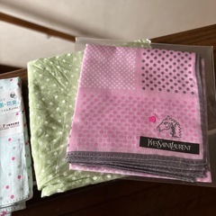 ハンカチ　新品3点➕１枚の画像