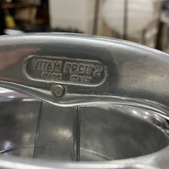 W2509-365 vitam press2 手動ジューサー キズ 汚れありの画像