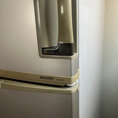 SHARP両開き冷蔵冷凍庫
の画像