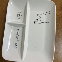 お皿、コップ、プレートの画像