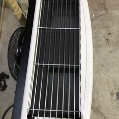 北海道旭川市直接取引歓迎 中古美品 TOYOTOMI トヨトミ 密閉式石油ストーブ FR-SG70N 2023年製 18畳 人感センサー付の画像
