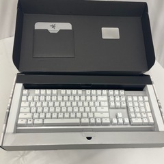 Razer BLACKWIDOW X CHROMA MERCURY WHITEの画像