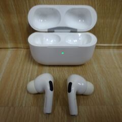 (MM-612)Apple AirPods Pro 第1世代 A2083 A2084 充電ケース A2190 中古の画像