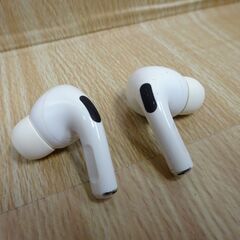 (MM-612)Apple AirPods Pro 第1世代 A2083 A2084 充電ケース A2190 中古の画像