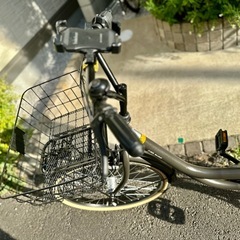 自転車ブラック6段ギア付き　24インチの画像