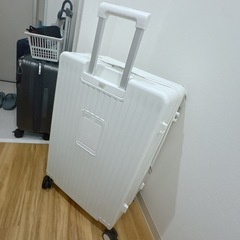 決まりました！
【超美品！】大容量多機能スーツケース！の画像