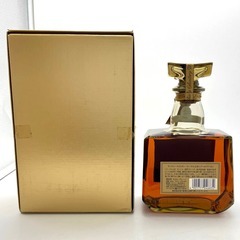サントリー ローヤル 15年 ゴールドラベル ブレンデッド 1990～2000年代流通品 ギフト 750ml 43% 未開栓 店頭引取りのみ エルパプラス SUNTORY ウイスキー【中古】 【セレブール福井エルパプラス店】の画像