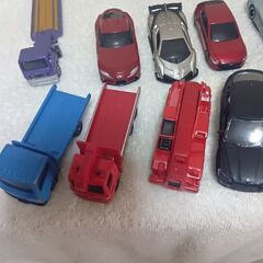 ミニカー19台セット（トミカ、ホットウィール、プルバックカーなど）の画像