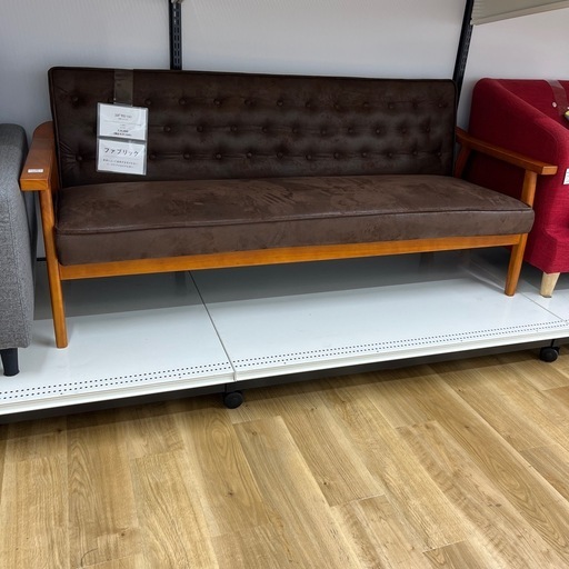 コスパクリエーション 3人掛けソファー  比較的木肘ヴィンテージソファ ダークブラウン 家具　ソファー