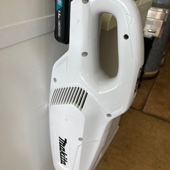 マキタ コードレス掃除機CL107 10.8Vバッテリ充電器付  リサイクルショップ宮崎屋　佐土原店　25.9.18Fの画像