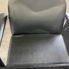 シャンプー台と椅子セットの画像