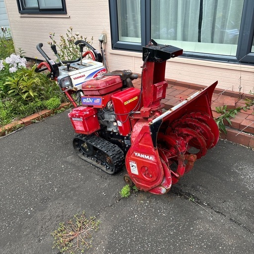 更にお値下げしました！　ヤンマー　除雪機　YSR82H-E
