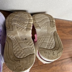 21、20 子ども用スニーカー、サンダルの画像