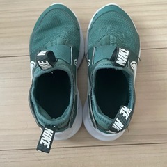 NIKE スニーカー　18cm
の画像