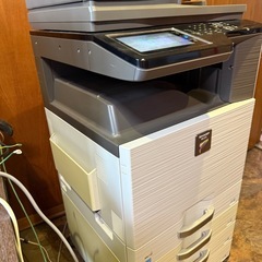 シャープ中古デジタルフルカラー複合機(コーピー機)の画像