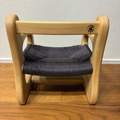 ヒノキ 木製キッズチェア funnyfurniの画像