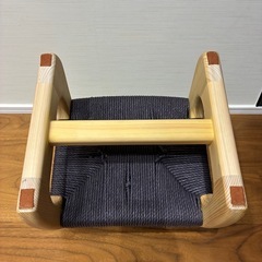 ヒノキ 木製キッズチェア funnyfurniの画像