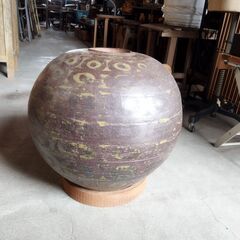 壺 つぼ 苧坂恒治作 オブジェ 置物 アート 台付き　/UJ-1336 1Fの画像