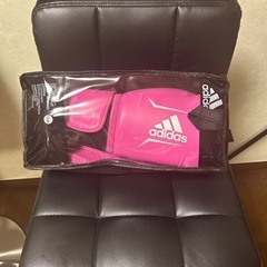 とても可愛い🩷adidasボクシンググローブ新品！の画像