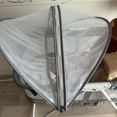 美品　ベビーベッドの画像
