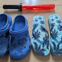 子供水遊びセット＋サンダル2足の画像