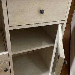 食器棚 レンジ台 キッチンカウンター ロータイプ ホワイト キャスター／ストッパー付き 完成品の画像