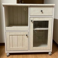 食器棚 レンジ台 キッチンカウンター ロータイプ ホワイト キャスター／ストッパー付き 完成品の画像