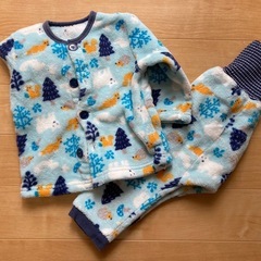 男の子冬用　80㎝　トレーナー5着　パジャマ　アウターの画像