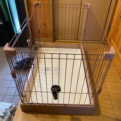犬のケージ　サークル　ペットボトル給水器付きで　　の画像