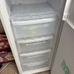 2021年製121L三菱ノンフロン冷凍庫の画像