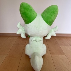 定価5500円 ポケモン ニャオハ 等身大 ぬいぐるみ ポケモンセンターの画像