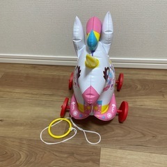 ユニコーン　コロコロ　風船　お散歩の画像