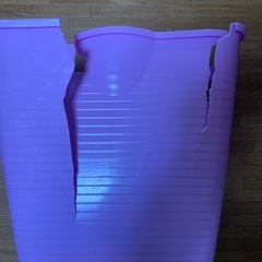 差し上げます 割れている為ジャンク品　TOOLS サーフィン　バケツの画像
