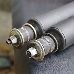 【USED/装着期間:約半年】JB74W/ジムニーシエラ 純正ショックアブソーバー(1台分:4本)の画像