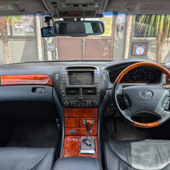 ローンは毎月9,500円～　トヨタ　セルシオ Ｃ仕様　後期モデル　サンルーフ　ルーフバイザー　黒本革シート　パワーシート　シートヒーター＆ベンチレーション　クルーズコントロール　純正ナビ　バックカメラの画像