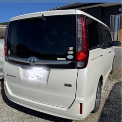 TOYOTAエスクァイアハイブリッド美車の画像