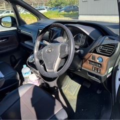 TOYOTAエスクァイアハイブリッド美車の画像