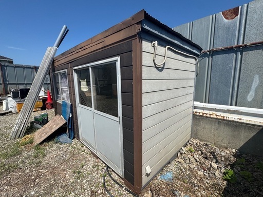 プレハブハウス